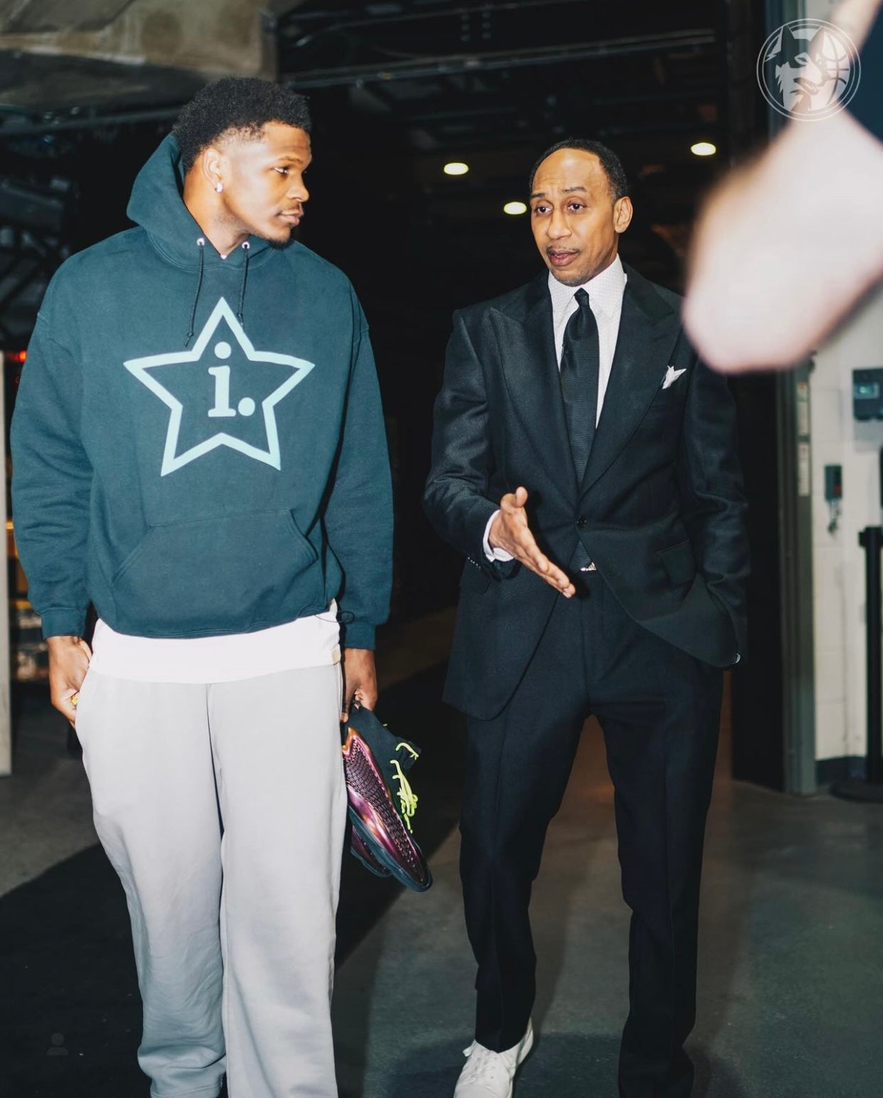 AE* BLUE STAR HOODIE